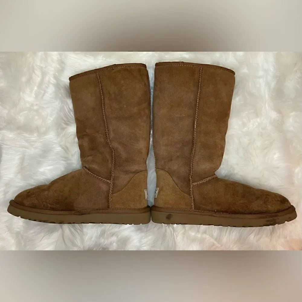 UGG Suede Boots Size 7